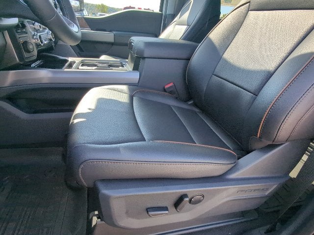 2027 Ford F-450SD Lariat DRW