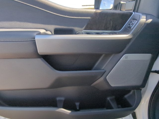 2027 Ford F-450SD Lariat DRW