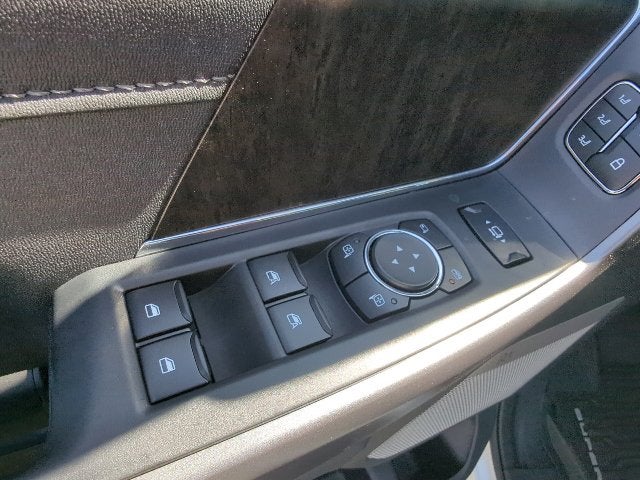 2027 Ford F-450SD Lariat DRW