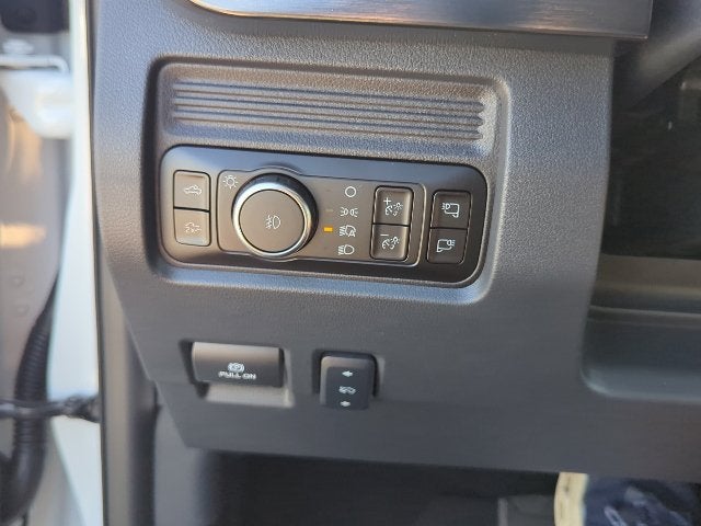2027 Ford F-450SD Lariat DRW