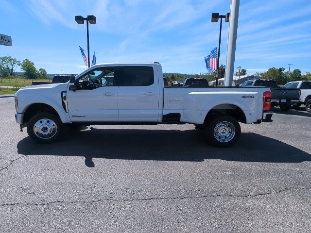 2027 Ford F-450SD Lariat DRW