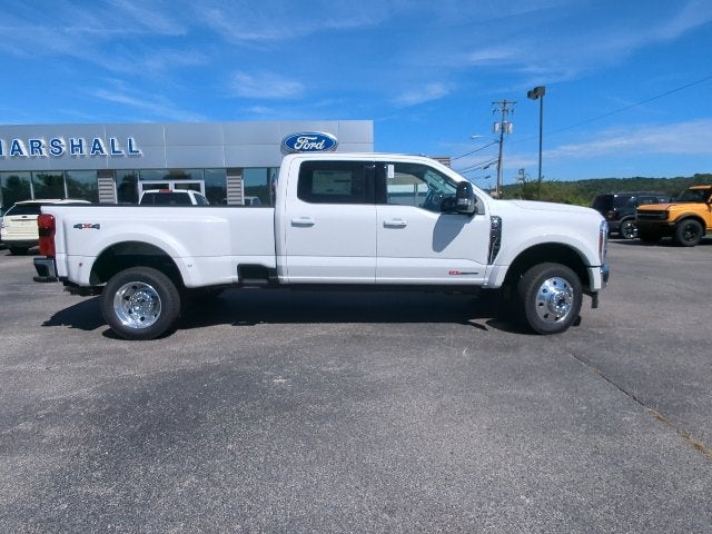 2027 Ford F-450SD Lariat DRW