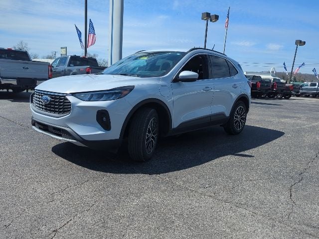 2025 Ford Escape Plug-In Hybrid Base