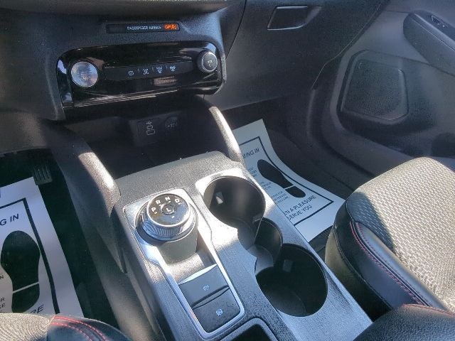 2025 Ford Escape Hybrid ST-Line Select