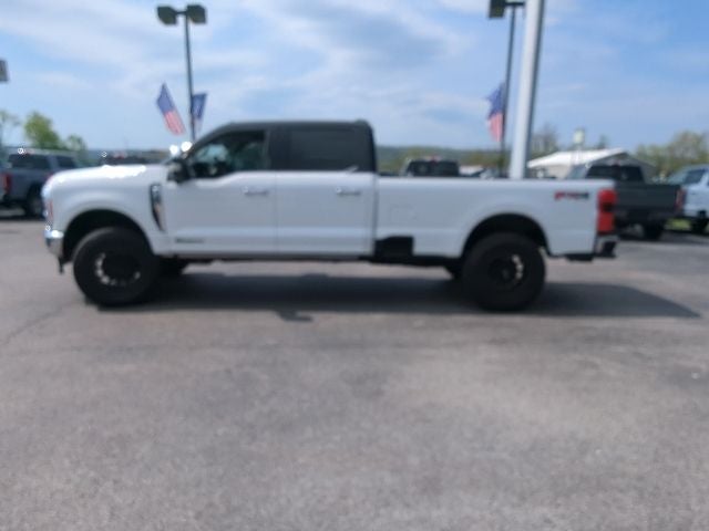 2023 Ford F-350SD Lariat