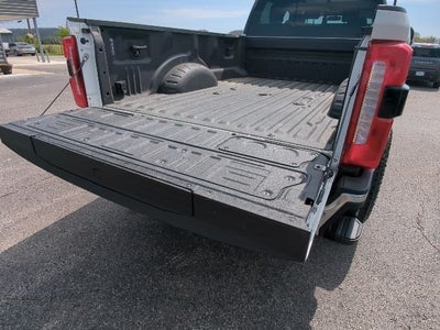 2023 Ford F-350SD Lariat