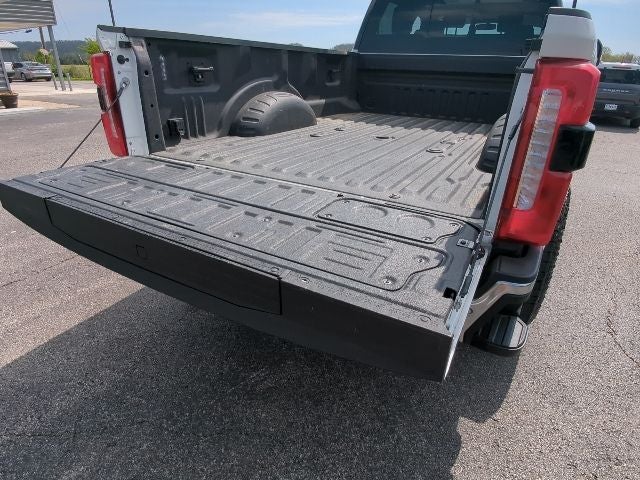 2023 Ford F-350SD Lariat