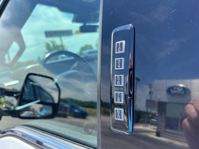 2024 Ford F-350SD Lariat