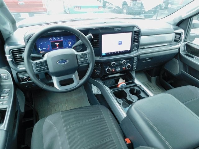 2025 Ford F-350SD Lariat DRW