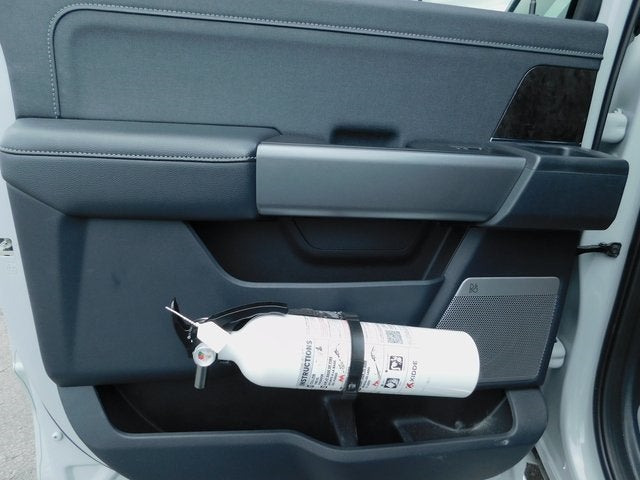 2025 Ford F-350SD Lariat DRW