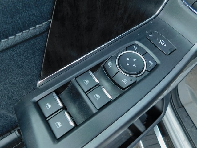 2025 Ford F-350SD Lariat DRW