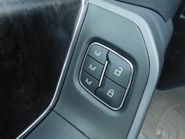 2025 Ford F-350SD Lariat DRW