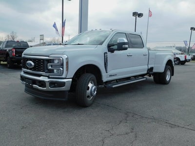 2025 Ford F-350SD Lariat DRW
