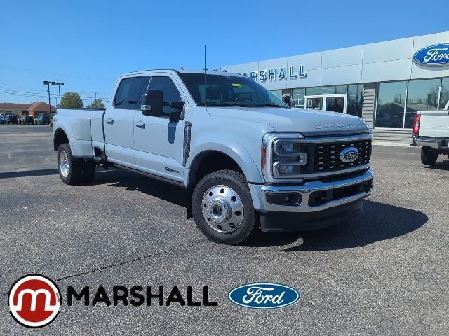 2026 Ford F-450SD Lariat DRW