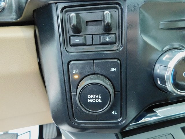 2025 Ford F-450SD Lariat DRW