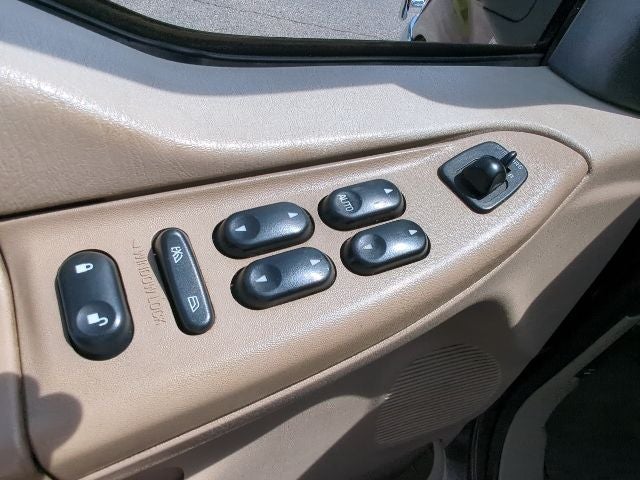 2004 Ford F-350SD DRW