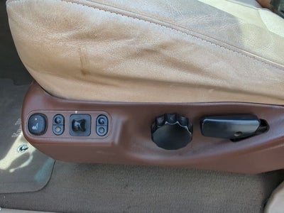 2004 Ford F-350SD DRW