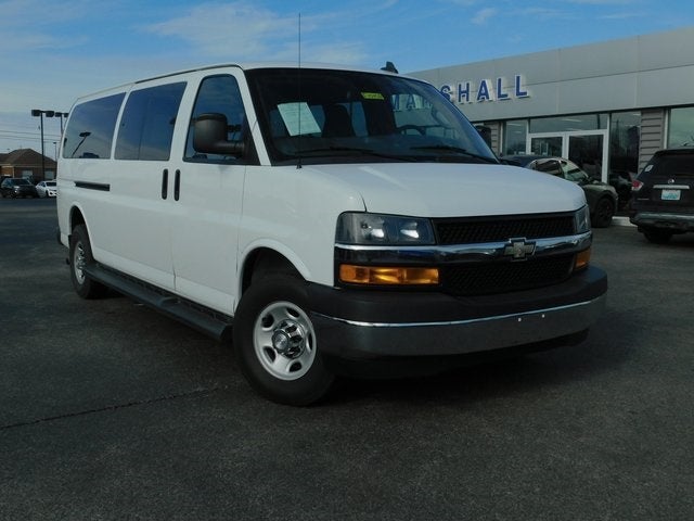2019 Chevrolet Express 3500 LT Passenger