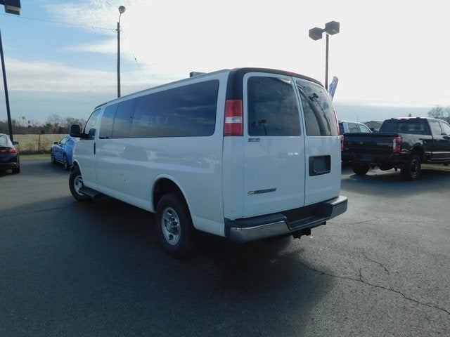 2019 Chevrolet Express 3500 LT Passenger