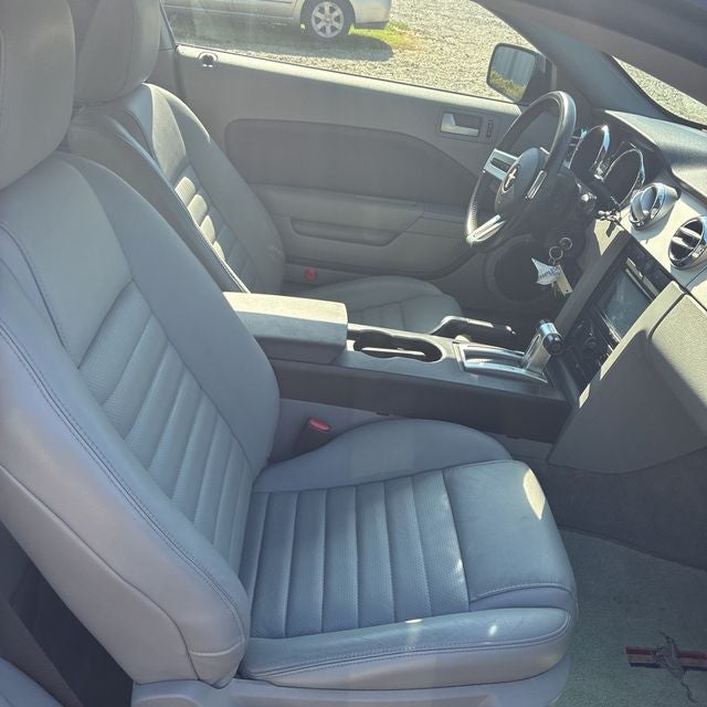 2007 Ford Mustang Base