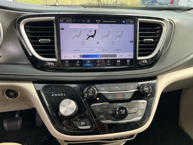 2024 Chrysler Pacifica Hybrid Select FWD