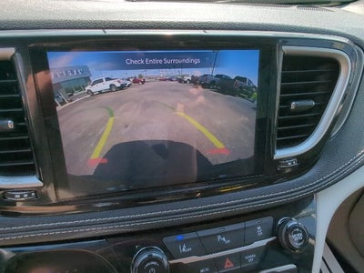 2024 Chrysler Pacifica Hybrid Select FWD