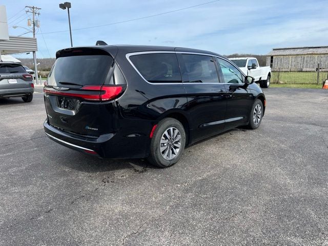 2024 Chrysler Pacifica Hybrid Select FWD