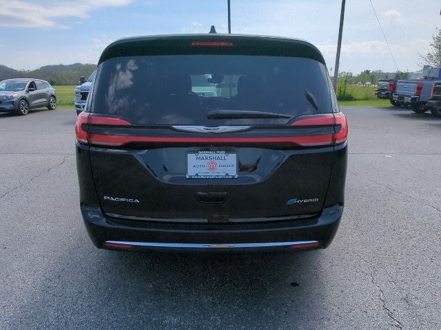 2024 Chrysler Pacifica Hybrid Select FWD
