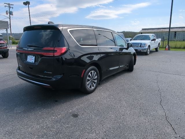 2024 Chrysler Pacifica Hybrid Select FWD