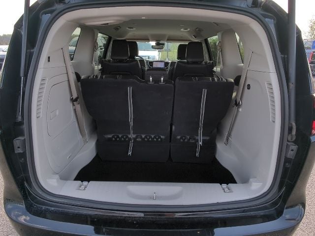 2024 Chrysler Pacifica Hybrid Select FWD