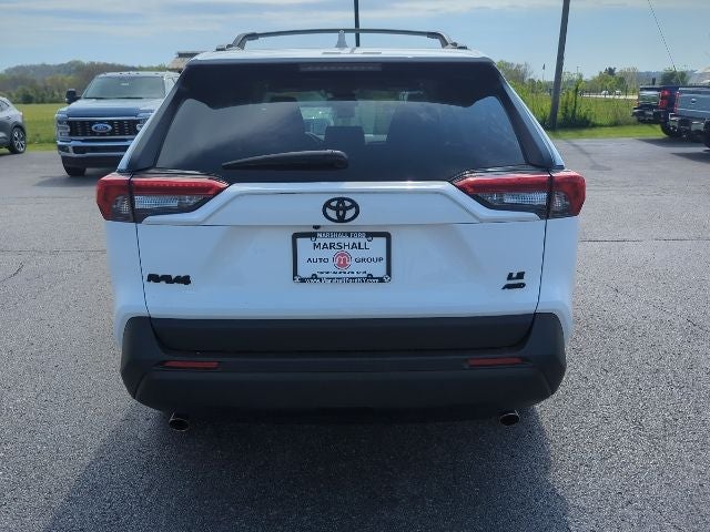 2020 Toyota RAV4 LE