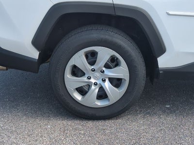 2020 Toyota RAV4 LE