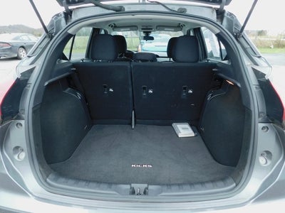 2024 Nissan Kicks SR