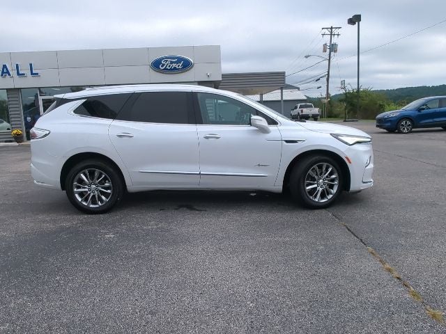 2022 Buick Enclave Avenir