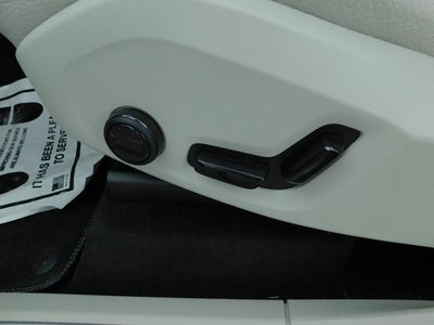 2024 Volvo XC90 B6 Plus Bright Theme 6-Seater