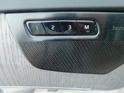 2024 Volvo XC90 B6 Plus Bright Theme 6-Seater