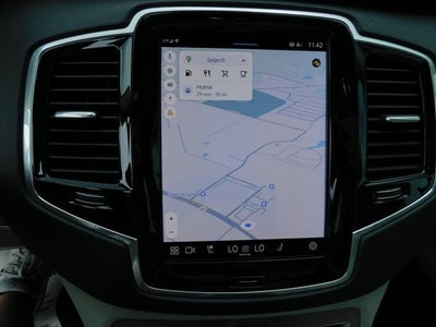 2024 Volvo XC90 B6 Plus Bright Theme 6-Seater