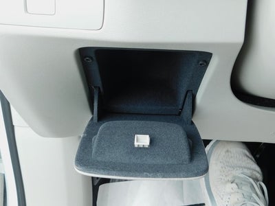 2024 Volvo XC90 B6 Plus Bright Theme 6-Seater