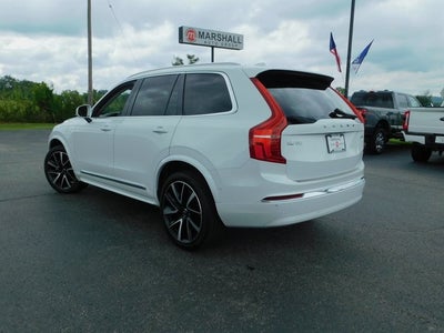 2024 Volvo XC90 B6 Plus Bright Theme 6-Seater